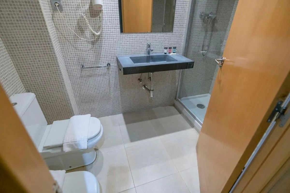 Modern And Bright Apartment In Eixample 2-2 Барселона